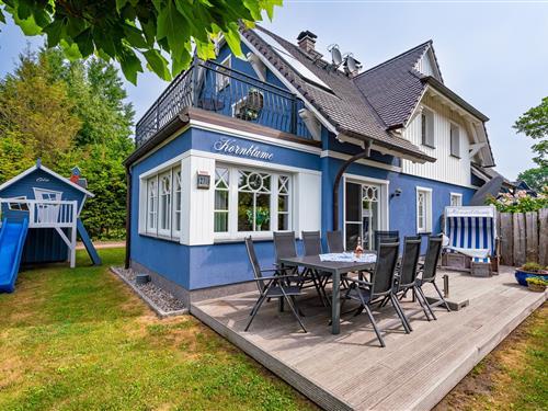 Holiday Home/Apartment - 8 persons -  - Wiesenstraße 27 a - 18374 - Zingst