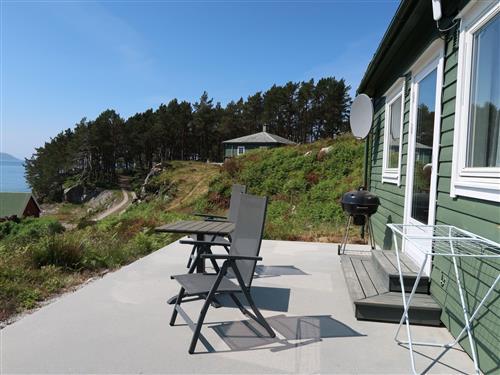 Holiday Home/Apartment - 2 persons -  - Leirvik - 6953