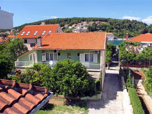 Holiday Home/Apartment - 2 persons -  - Jelsa - 21465 - Jelsa