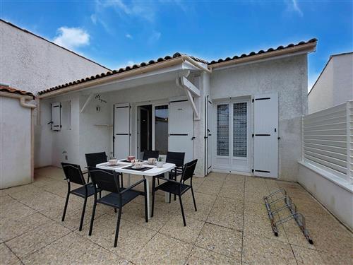 Holiday home - 5 persons -  - Les Mathes - 17570