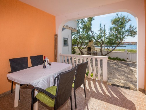 Holiday apartment - 4 persons -  - Ulica Marina VIII - 23234 - Vir