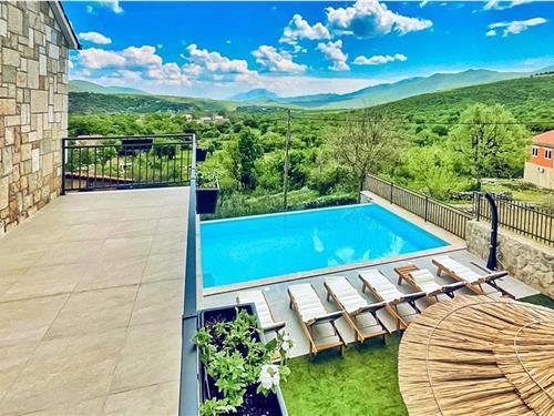 Feriehus - 8 personer -  - Vela Njiva bb - Omis-Srijane - 21205 - Srijane