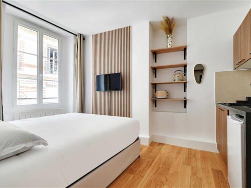 Holiday Home/Apartment - 2 persons -  - 75007 - Paris