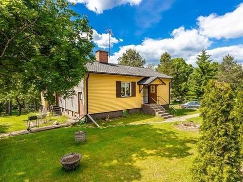 Holiday home - 6 persons -  - Hemvärnsvägen - Hultsfred - 57751 - Silverdalen