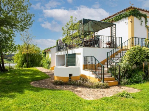Bondhus - 9 personer -  - 7050-000 - Montemor O Novo