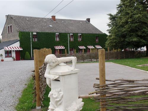 Boerenhuis - 14 personen -  - 5660 - Aublain