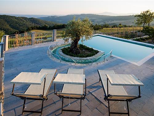 Sommerhus - 9 personer -  - Loc. Cervegliera snc - 01021 - Trevinano