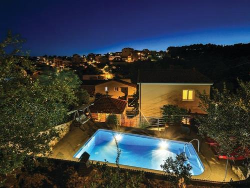 Ferielejlighed - 5 personer -  - Put Sv.Mavra - Ciovo-Okrug Gornji - 21223 - Okrug Gornji