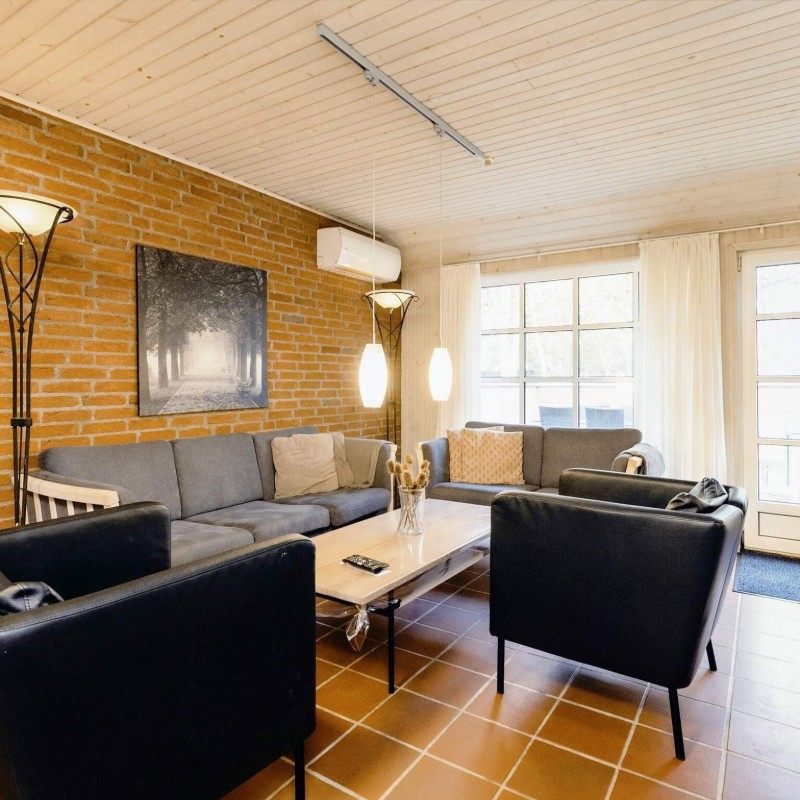 Sommerhus - 12 personer -  - Kongelysvej - Marielyst - 4873 - Væggerløse