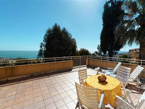 Holiday Home/Apartment - 5 persons -  - 06500 - Menton