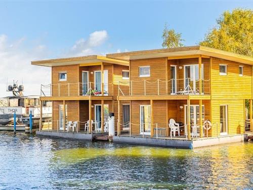 Husbåd - 6 personer -  - 18356 - Barth