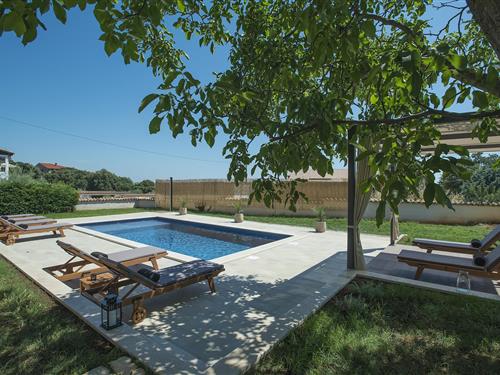 Villa - 5 persons -  - 52215 - Peroj