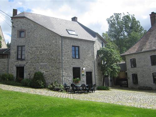 Vakantiehuis - 6 personen -  - 5670 - Treignes