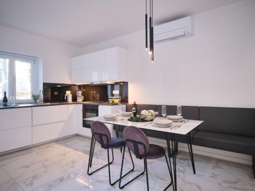 Ferieleilighet - 4 personer -  - 21000 - Dragovode