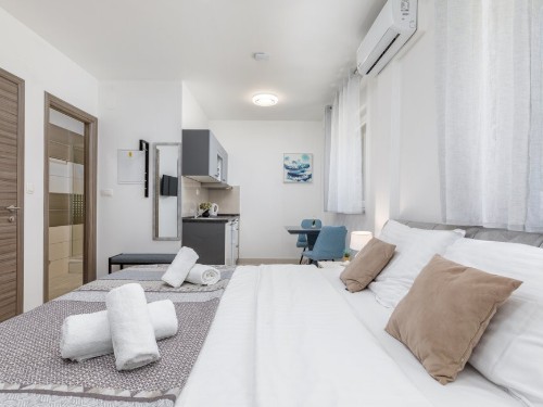 Holiday apartment - 2 persons -  - Kolodvorska ulica - 52100 - Pula