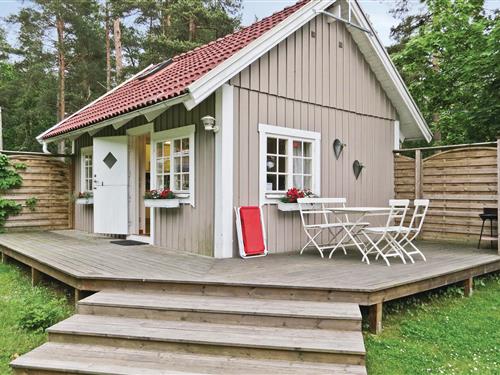 Sommerhus - 2 personer -  - Landborgsbacken - 386 95 - Färjestaden