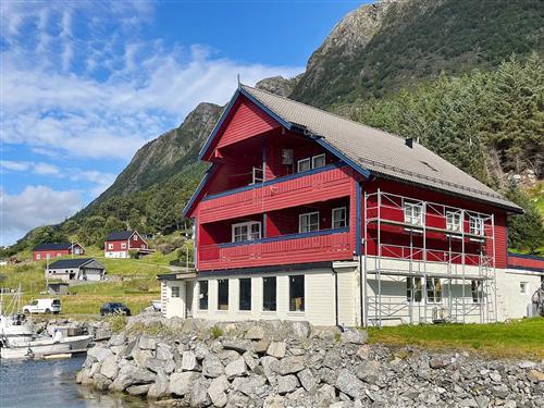 Sommerhus - 4 personer -  - Seljevegen - Rundereim - 6740 - Selje