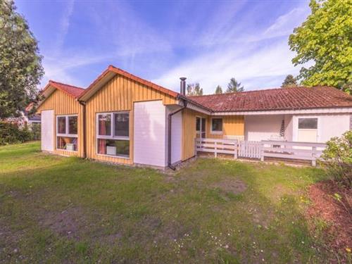 Sommerhus - 4 personer -  - Walter-Gotsmann-Straße - 17252 - Mirow