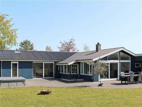 Sommerhus - 12 personer -  - Hestehaven - Øster Hurup - 9560 - Hadsund