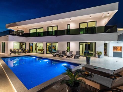 Sommerhus - 9 personer -  - Josipa Bana Jelacica - Zadar-Maslenica - 23243 - Maslenica