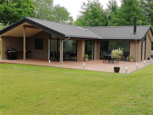 Sommerhus - 10 personer -  - Fløden - 8585 - Glesborg