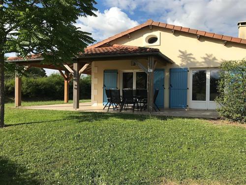 Holiday home - 4 persons -  - 79340 - Les Forges