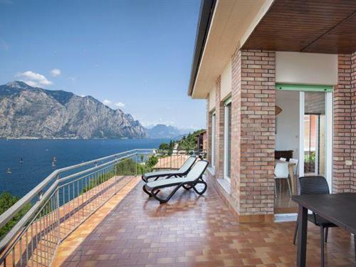 Holiday Home/Apartment - 4 persons -  - 37018 - Malcesine