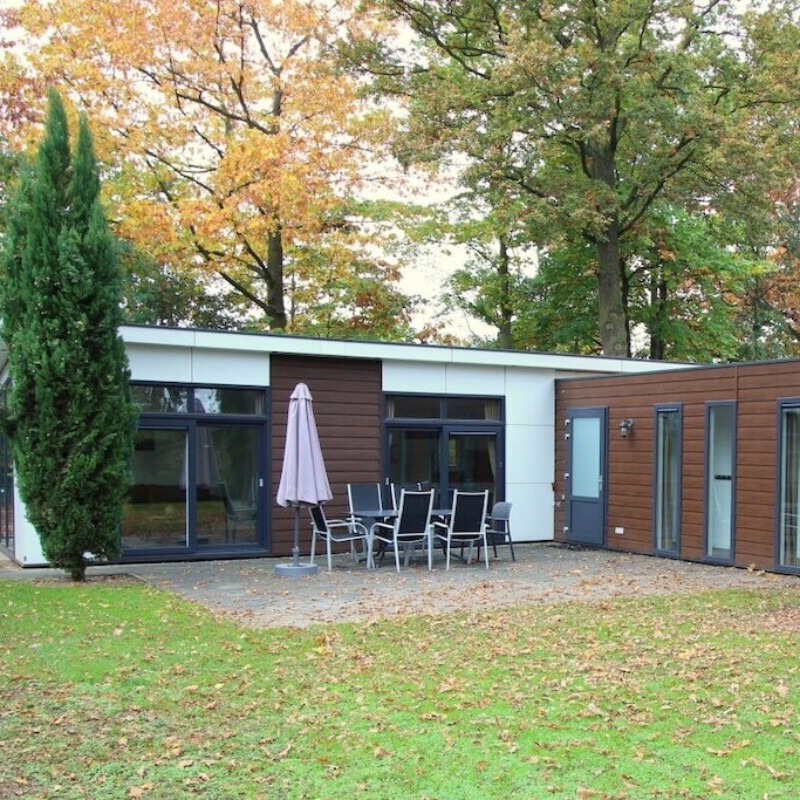 Sommerhus - 8 personer -  - 6114 - Susteren