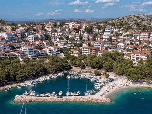 Holiday apartment - 4 persons -  - Zagrebacka Ulica - 23211 - Pakostane