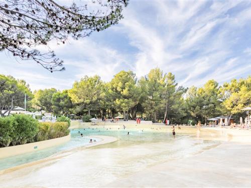 Holiday apartment - 8 persons -  - 13370 - Mallemort