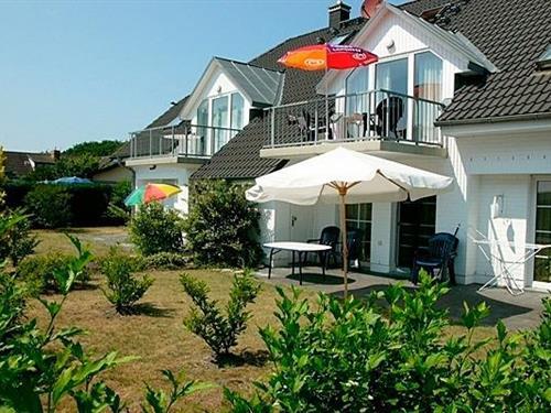 Holiday Home/Apartment - 4 persons -  - Rämel - 18374 - Zingst