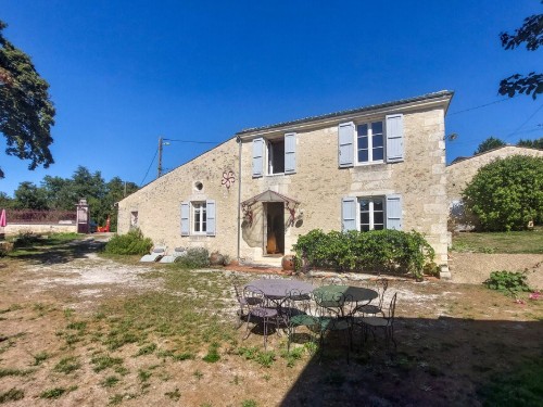 Sommerhus - 8 personer -  - Rue des Sablons - 17770 - Saint-Bris-Des-Bois