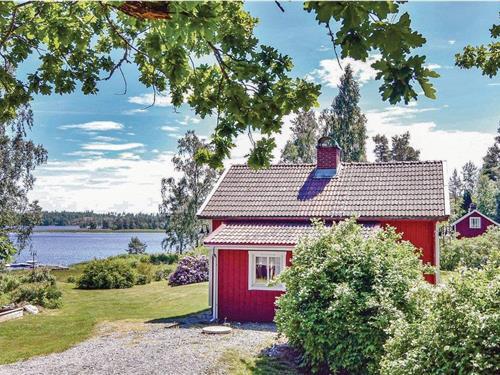 Holiday home - 7 persons -  - Ryr Rönningen - 464 71 - Köpmannebro