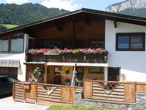 Holiday Home/Apartment - 7 persons -  - Alte Bundesstraße - 6305 - Itter
