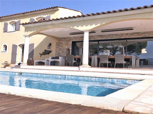 Holiday home - 8 persons -  - Sainte Maxime - 83120