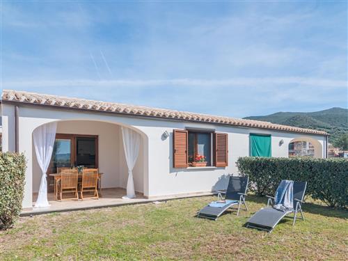 Sommerhus - 4 personer -  - Badesi - 07030
