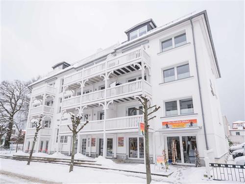 Holiday Home/Apartment - 4 persons -  - Paulstrasse - 18609 - Binz