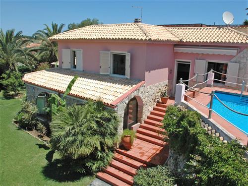 Sommerhus - 6 personer -  - Siracusa - 96100