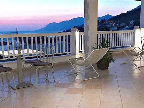 Holiday apartment - 5 persons -  - Put kapelice - 21320 - Baska Voda