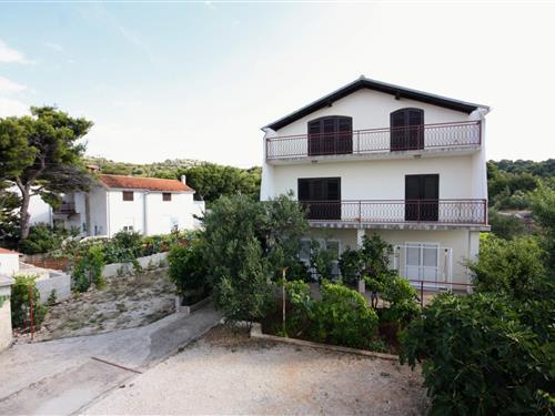 Holiday Home/Apartment - 5 persons -  - Jezera - 22242 - Jezera