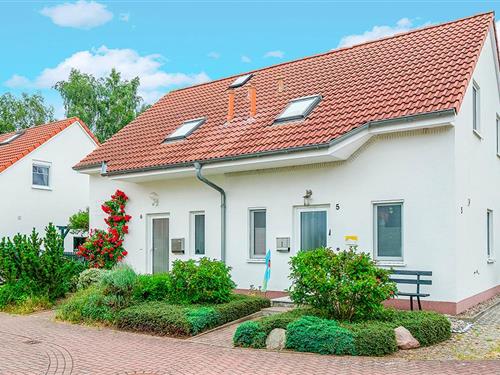 Holiday Home/Apartment - 6 persons -  - Leuchtturmstr. - 18230 - Rerik