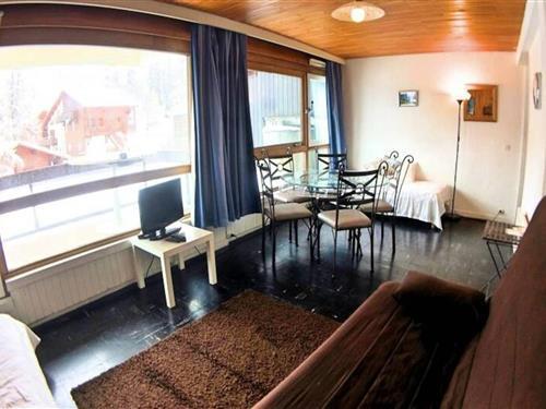 Holiday Home/Apartment - 6 persons -  - 05560 - Vars