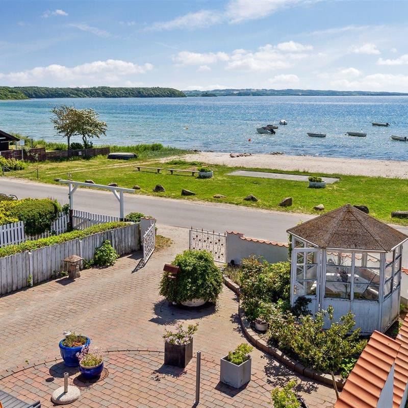 Sommerhus - 4 personer -  - Strandvejen - Følle Strand - 8410 - Rønde