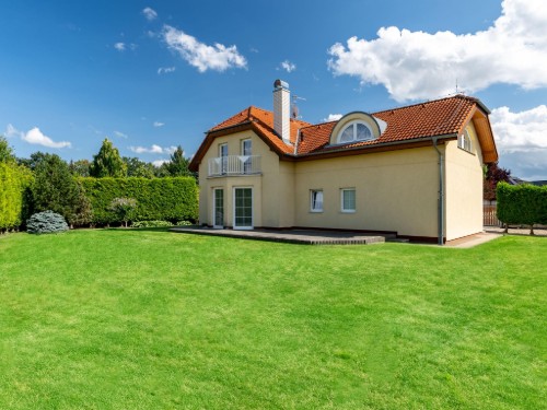 Ferienhaus - 8 Personen -  - 184 00 - Karlin Liben