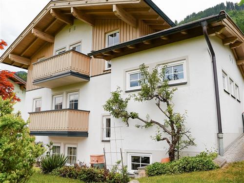Holiday apartment - 4 persons -  - Neunbrunnen - 5751 - Maishofen
