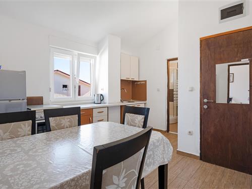 Ferieleilighet - 4 personer -  - Zagrebacka - Sibenik-Pirovac - 22213 - Pirovac