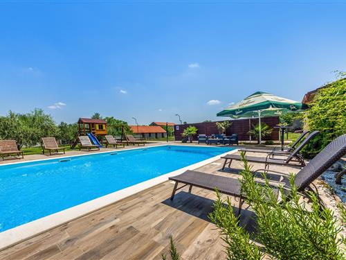 Holiday apartment - 4 persons -  - Osjecka - 23211 - Biograd