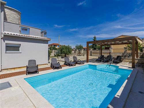 Holiday home - 8 persons -  - Pula/Vodnjan - 52215