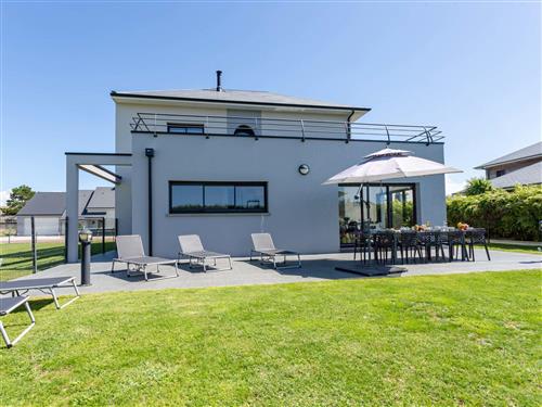 Holiday home - 10 persons -  - Pirou - 50770