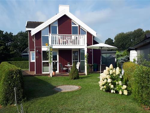 Holiday Home/Apartment - 4 persons -  - 19073 - Dümmer